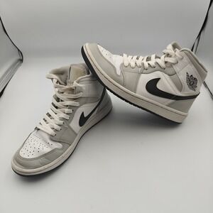 Nike Air Jordan 1 Mid Light Smoke Grey Black White 554724-092 Women's Size 8